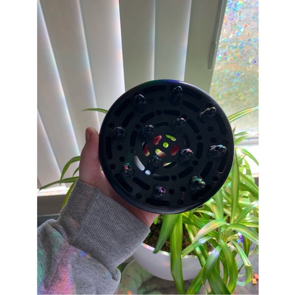 Diffuser attachment for Revlon Iconic 1875W Hairdryer - Picture 5 of 5